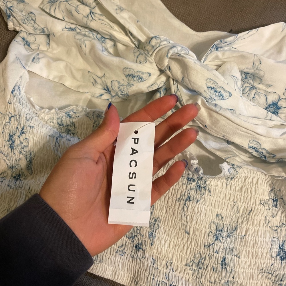 White & Blue flowered pattern with tags from PacSun!